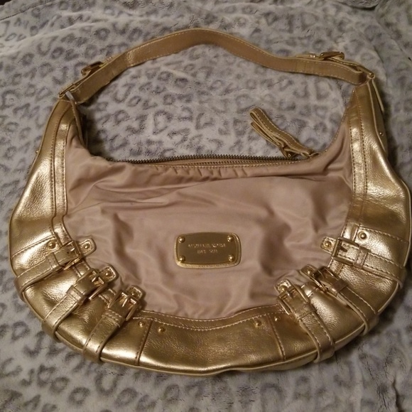MK Handbag - Picture 1 of 3